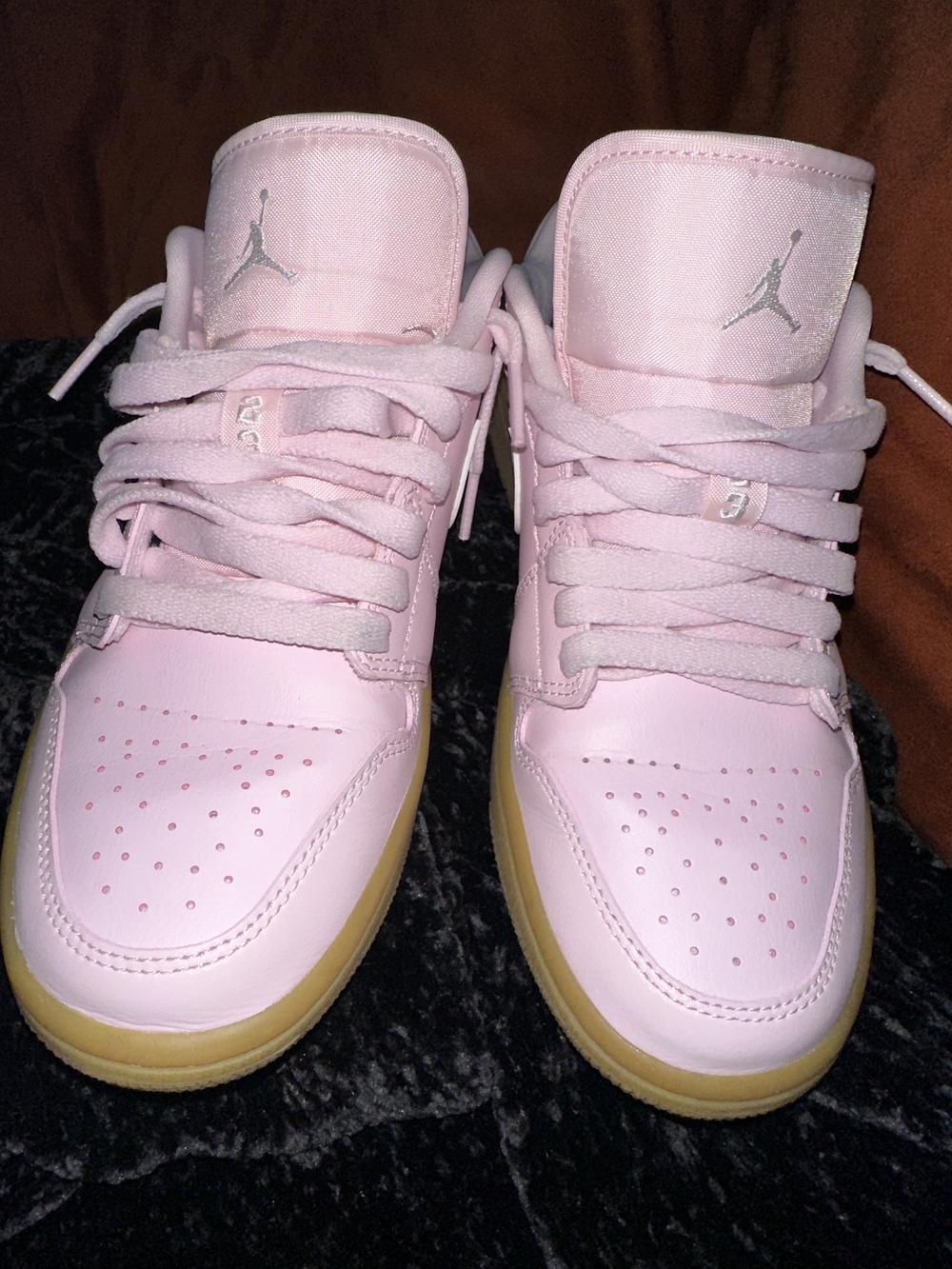 Jordan 1 Pink Low-Top Sneakers (7.5W/6Y)